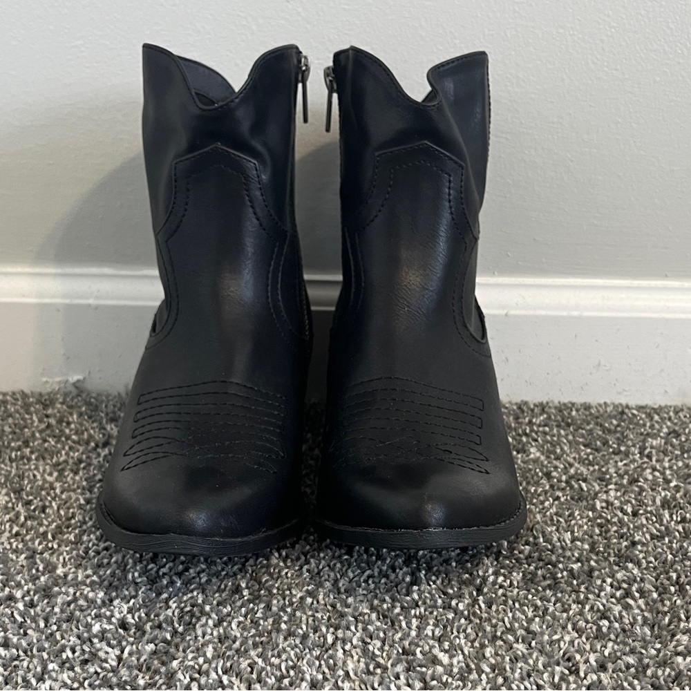 MIA Black Cowboy Ankle Booties Size 10 - Picture 3 of 10